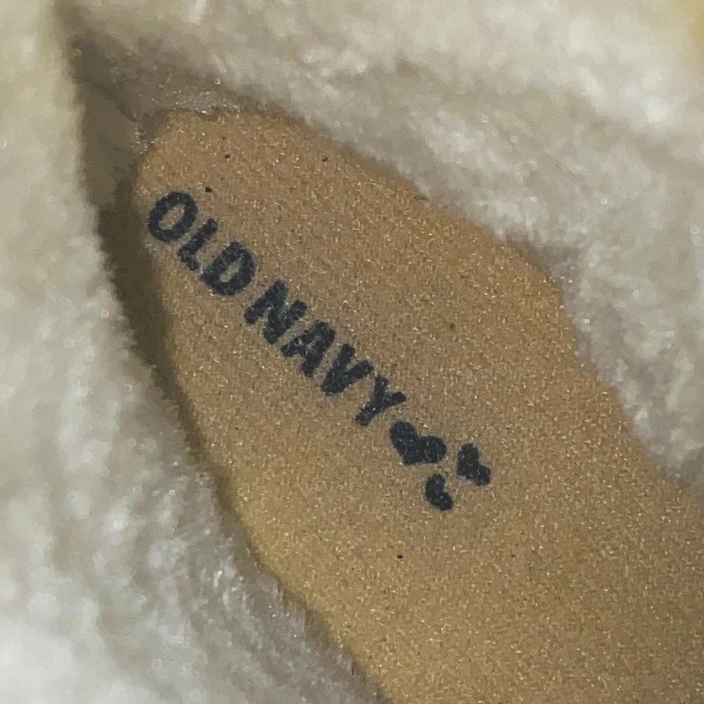 Old Navy Kids Gray Star‎ Print Cozy Lined Winter Emu Boots Size 8 2TAirwalk